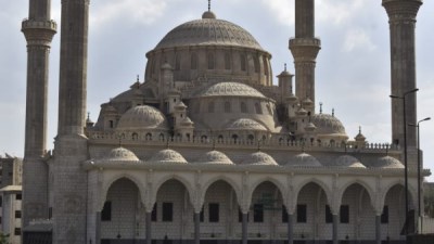 مسجد الرحمن بشبرا الخيمة 