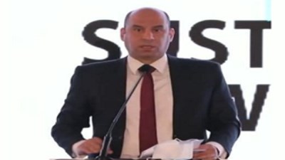  وزير القوى العاملة