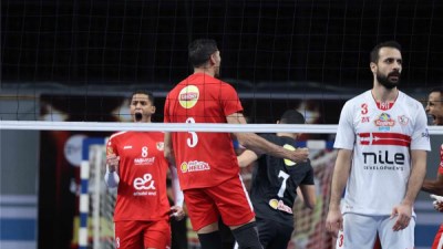 الأهلي والزمالك في الطائرة 