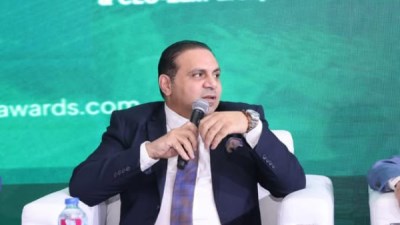  أحمد زكي أمين عام الشعبة العامة للمصدرين