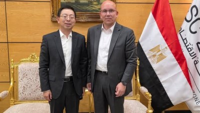 وفد دبلوماسي رفيع المستوى