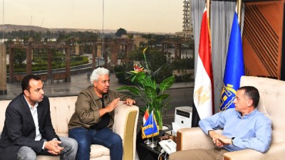 لاشين يلتقي إدارة مهرجان أسوان الدولى لأفلام المرأة