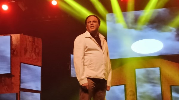 عودة نوستالجيا ٩٠/٨٠ خلال حفلات أعياد الربيع على مسرح البالون