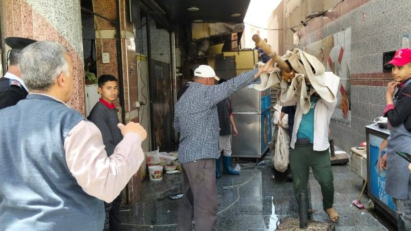 غلق وتشميع 21 محلًا مخالفًا ورفع إشغالات