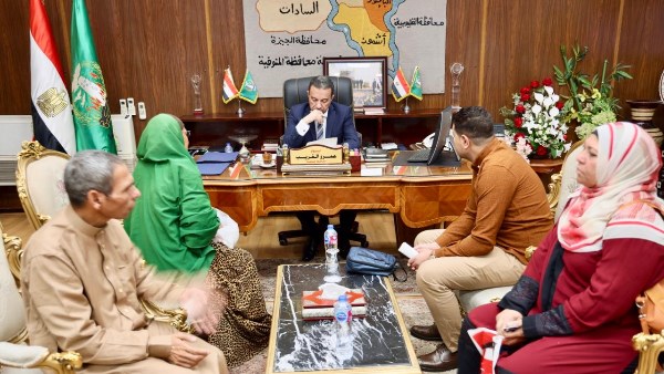 أثناء اللقاء 