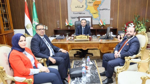 أثناء اللقاء 