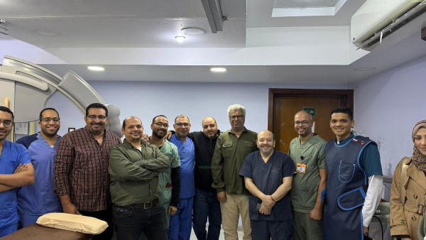 الفريق الطبي 