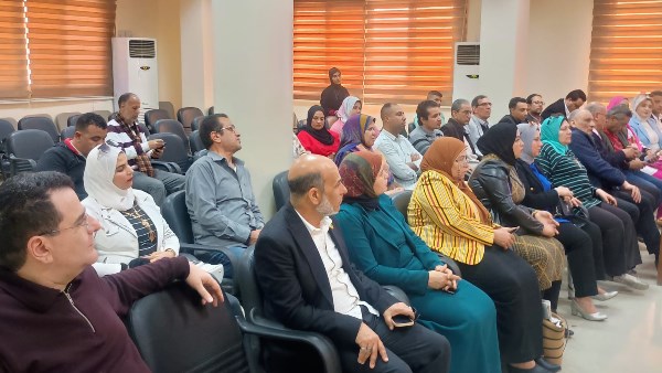 مكتبه مصر العامه بكفر الدوار 