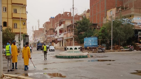 سحب مياه الأمطار من كافة مناطق القصير