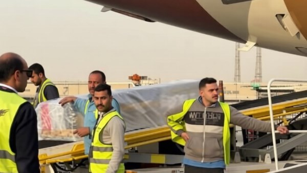 جثمان المهندس حسام صادق شهيد بتروجت بالإمارات يصل مطار القاهرة