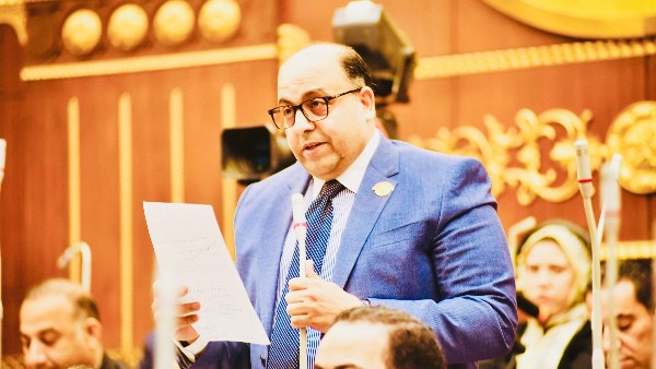 خالد البسيوني عضو مجلس الشيوخ