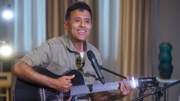 في حلقة فنية خاصة، يستضيف الإعلامي د. عمرو الليثي من خلال برنامج "واحد من الناس" على شاشة الحياة، المطرب حمزة نمرة  وتذاع في التاسعة والنصف على شاشة الحياة 