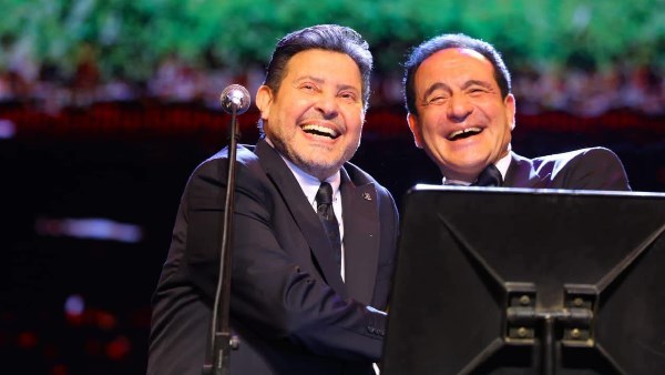  المطرب محمد ثروت