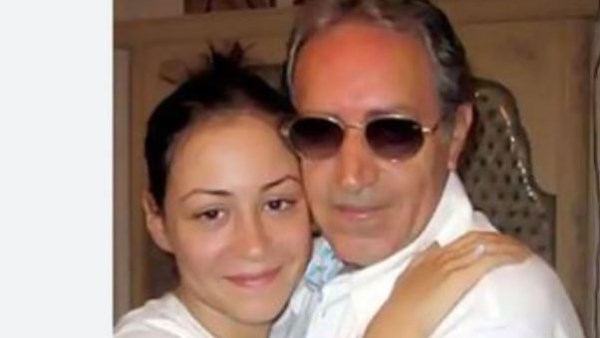 منة شلبى والدها 