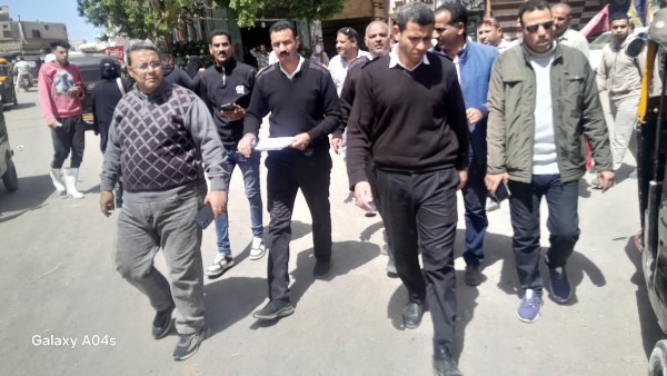 حملة مكبرة لرفع الإشغالات على الطريق