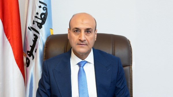 اللواء "محمد علوان" محافظ أسيوط