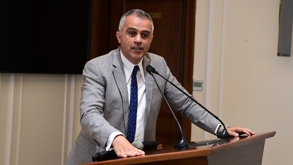 النائب أحمد فتحي