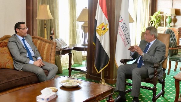 رئيس مجلس الإعلام يستقبل نقيب الصحفيين 