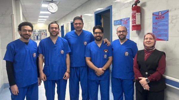 الفريق الطبي بمستشفى سرطان الأطفال الجامعي