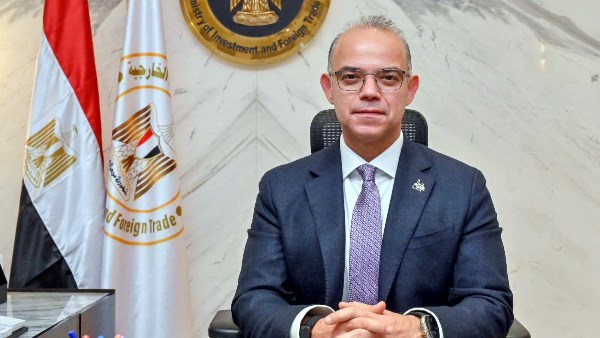 الدكتور محمد فريد صالح - وزير الاستثمار والتجارة الخارجية