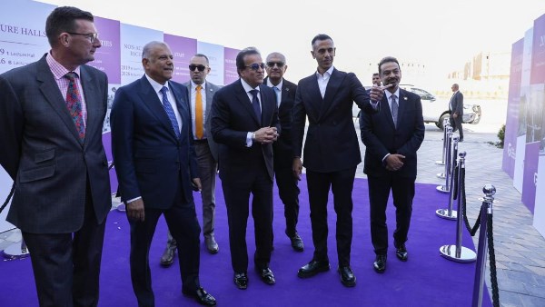 خلال افتتاح جامعة هيرتفوردشاير بالعاصمة الجديدة 