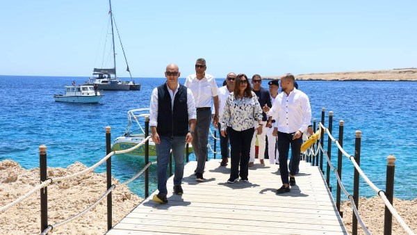 رحلة بحرية لمتابعة سير العمل بمحميات جنوب سيناء 