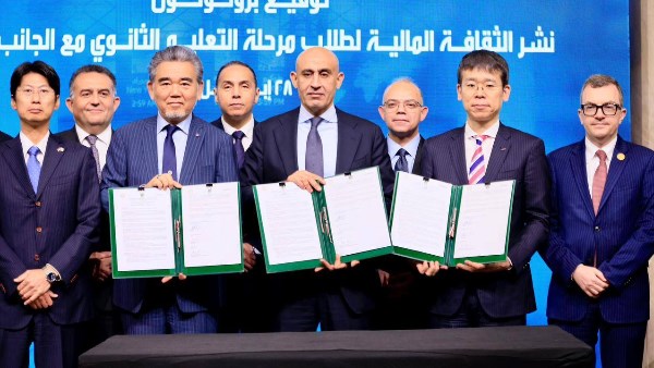 وزير التعليم يوقع مذكرة تفاهم مع رئيسي "جامعة هيروشيما" و"سبريكس" اليابانية لتنفيذ المنهج على منصة "كيريو"