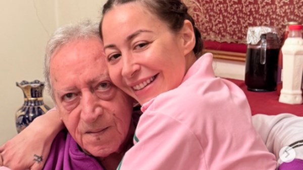 منة شلبي ووالدها الراحل 