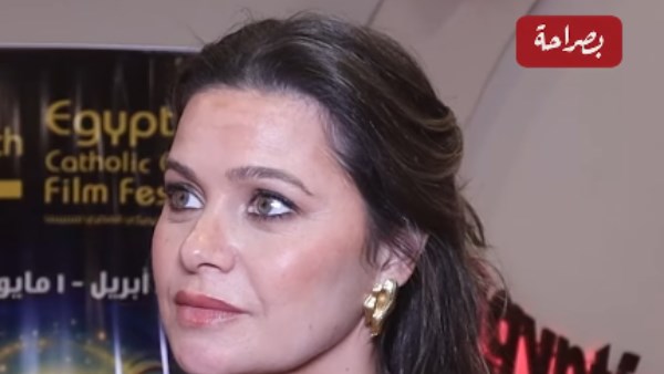  يسرا اللوزي