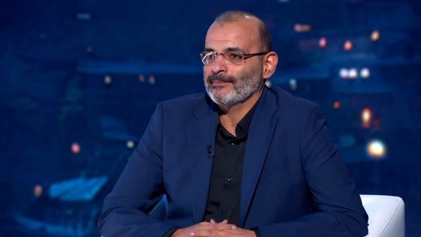  أيمن بهجت قمر