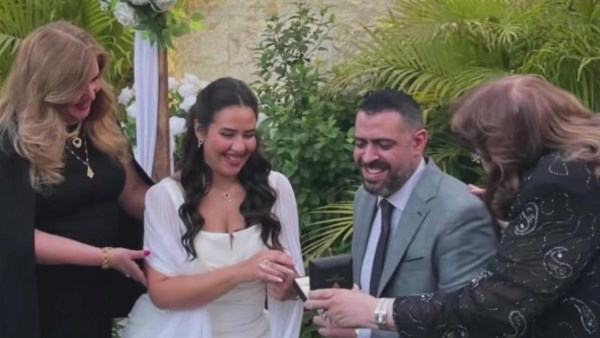  وليد الحلفاوي بخطوبته على سارة جمال الدين،