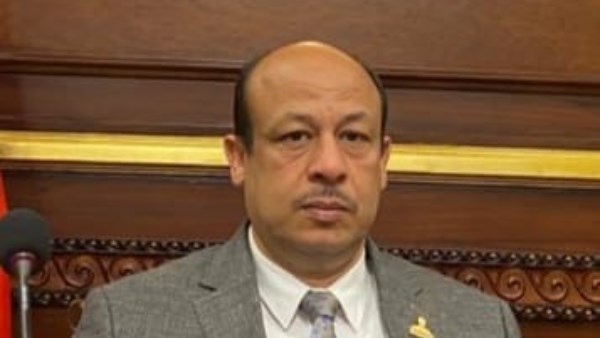  لمواجهة التضخم..تحرك برلمانى يطالب الحكومة بزيادات حقيقية فى الأجور والمعاشات.