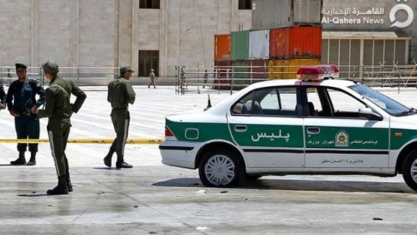 الشرطة الإيرانية : القبض على 12 شخصًا في خوزستان بتهم التواصل مع إسرائيل والولايات المتحدة 