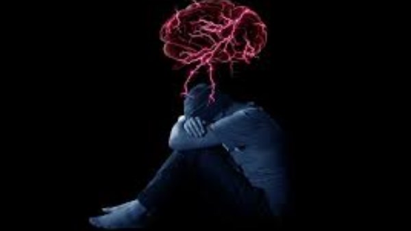 بعد واقعة الإسكندرية.. خطوات يجب اتباعها إذا كنت تعاني من مشاكل نفسية 