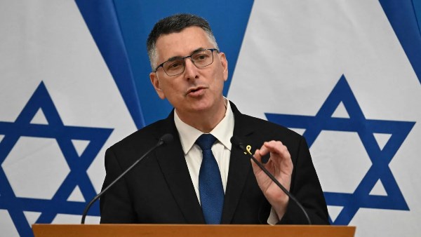 وزير الخارجية الإسرائيلي: إذا ظهرت لنا فرص لتغيير النظام الإيراني سنعلن عنها حينها 