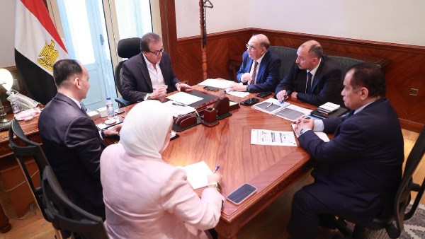 وزير الصحة والسكان