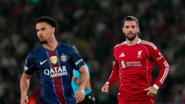 ليفربول وباريس 