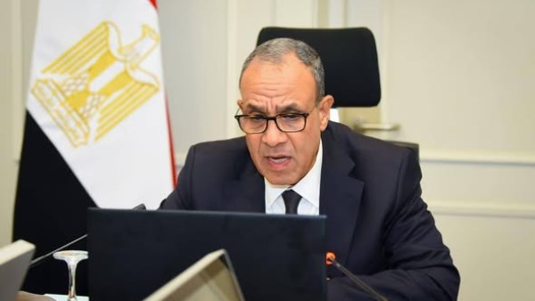  وزير الخارجية والتعاون 