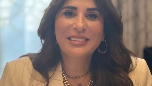  وزيرة الإسكان والمرافق والمجتمعات العمرانية