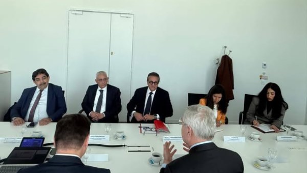 جانب من الاجتماع