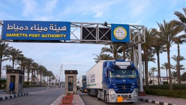 ميناء دمياط