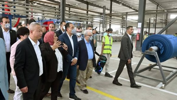 خلال جولة لمصنع "إتش كي دينج تشانج شينج جروب المحدودة