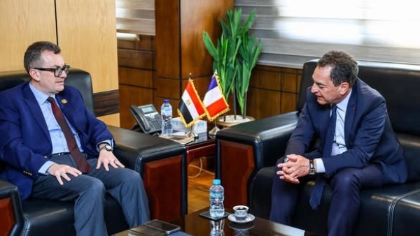  وزير التخطيط والتنمية الاقتصادية