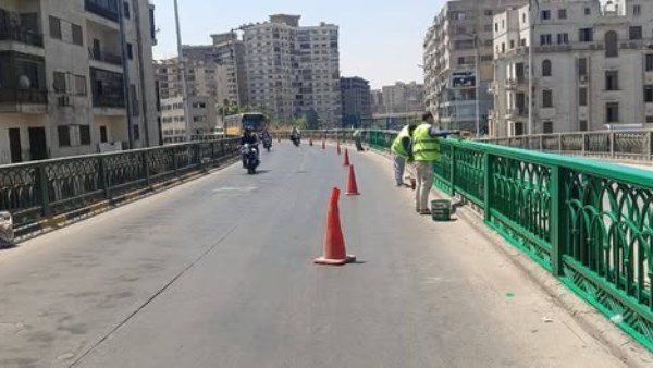  الصيانة الدورية لكوبري الجيزة المعدني