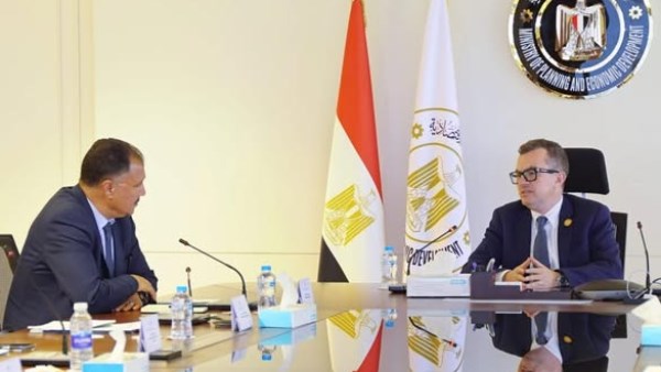 جانب من اجتماع اليوم 