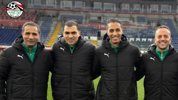 طاقم حكام كامل في كأس العالم