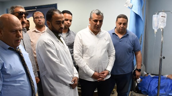 الإطمئنان على حالة المصابين جراء الحريق المحدود 