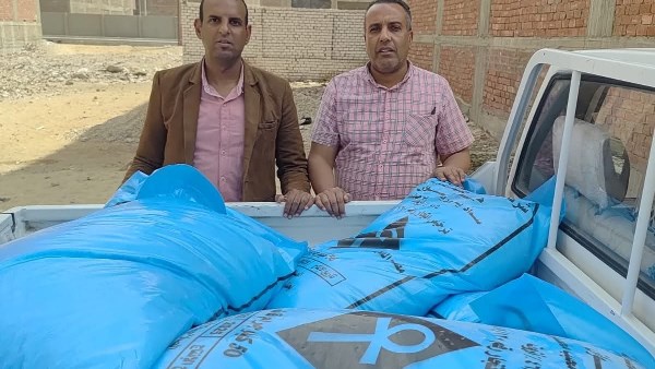 ضبط نصف طن سماد قبل بيعه بالسوق السوداء بالاقصر