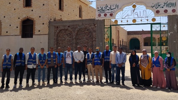 جامعة الاقصر وحياة كريمة ينظمان قافلة طبية 