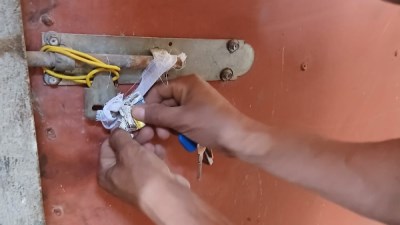 غلق مصنع مخلفات دواجن مخالف في طامية بالفيوم
